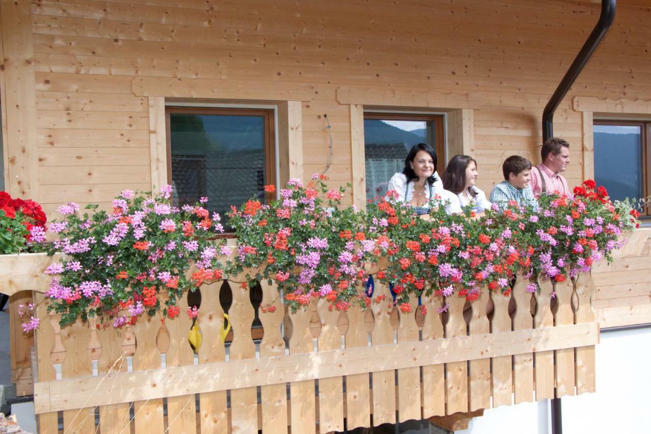 Appartamento Schweinsteghof Urlaub Auf Dem Bauernhof Sarentino Esterno foto